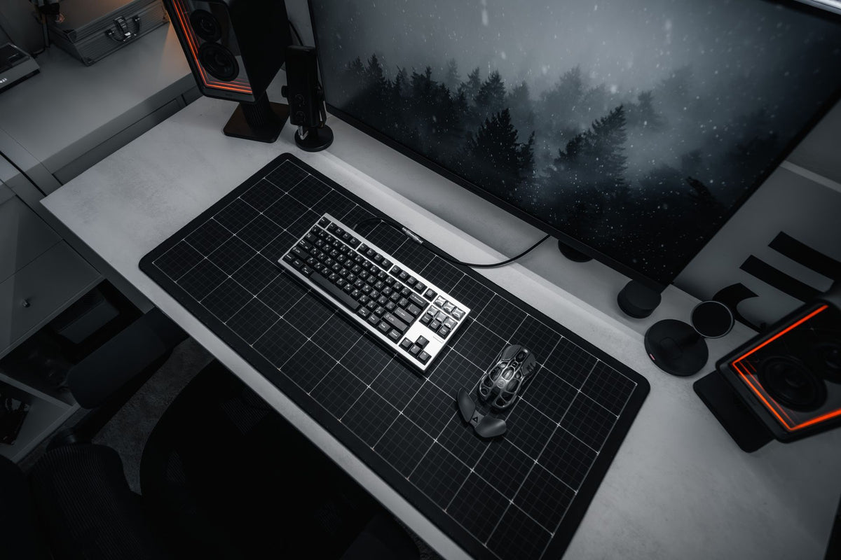 Giuseppe Di Rienzo's workspace (photo: Workspaces #504)