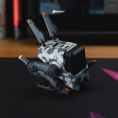 เครื่องชาร์จหลายพอร์ต Gravastar Alpha65 พร้อมเทคโนโลยี GaN ที่มีดีไซน์แนวไซไฟที่กะทัดรัด