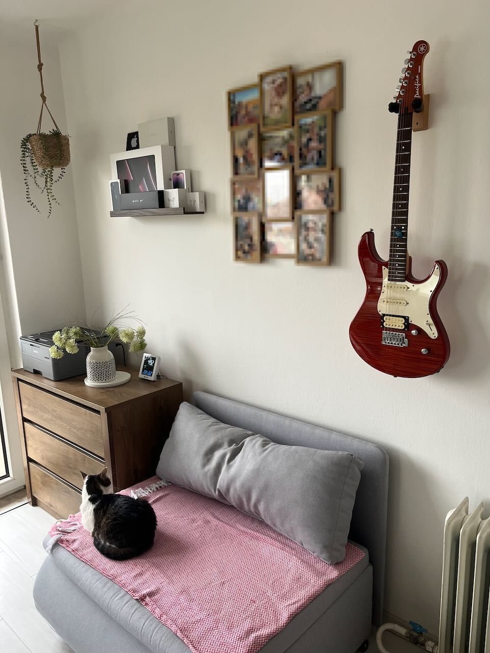 Ákos Kőműves's workspace (photo: Workspaces #527)