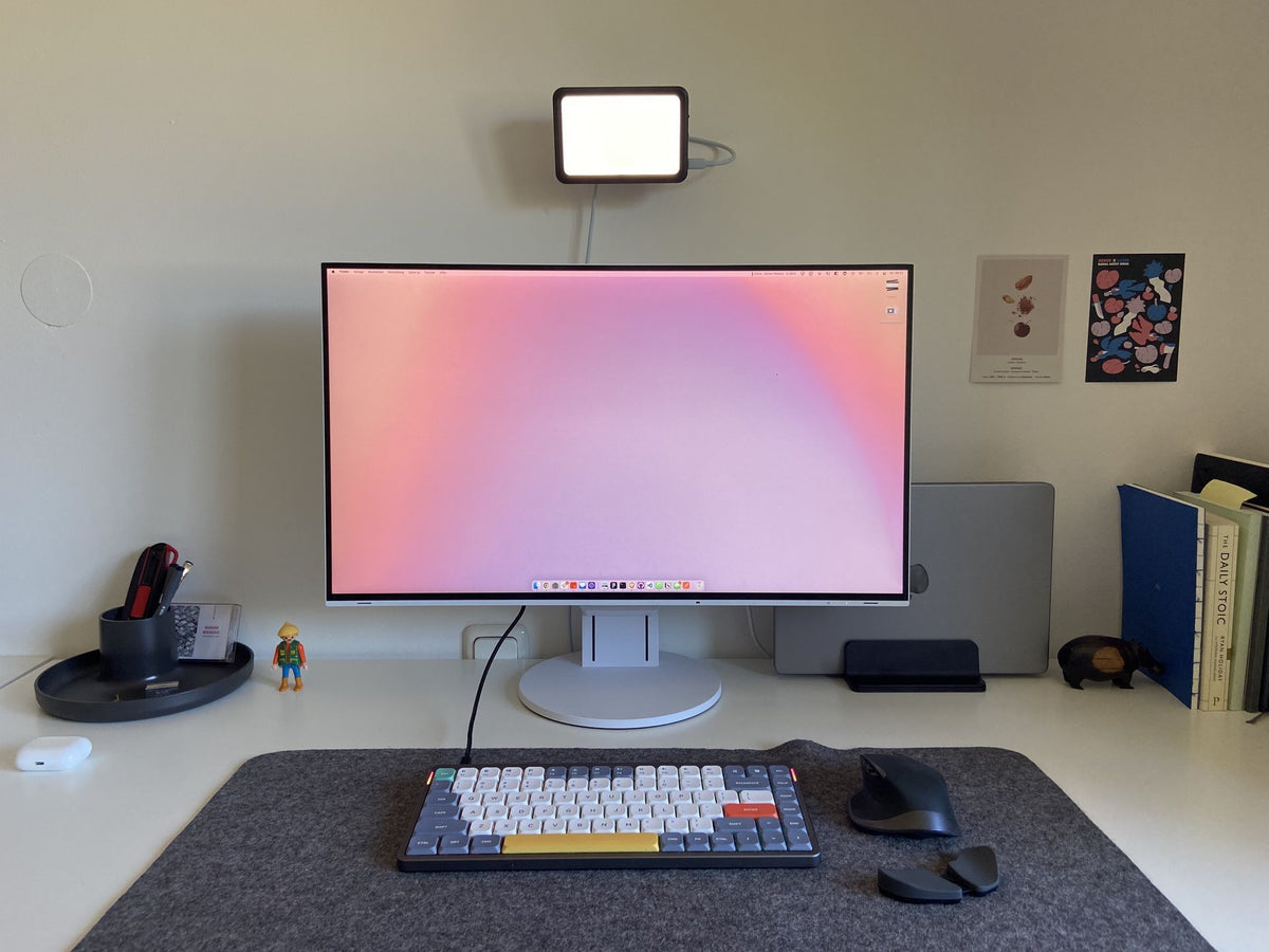 Simon Scholz's workspace (photo: Workspaces #256)