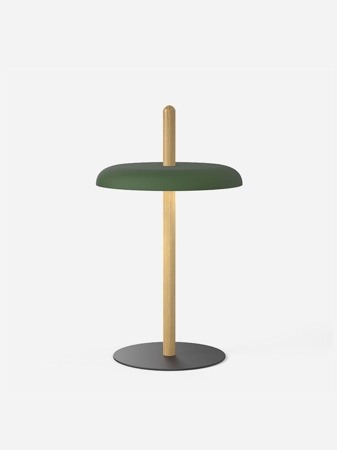 A forest green shade on the oak post of the Nivel lamp against a light background