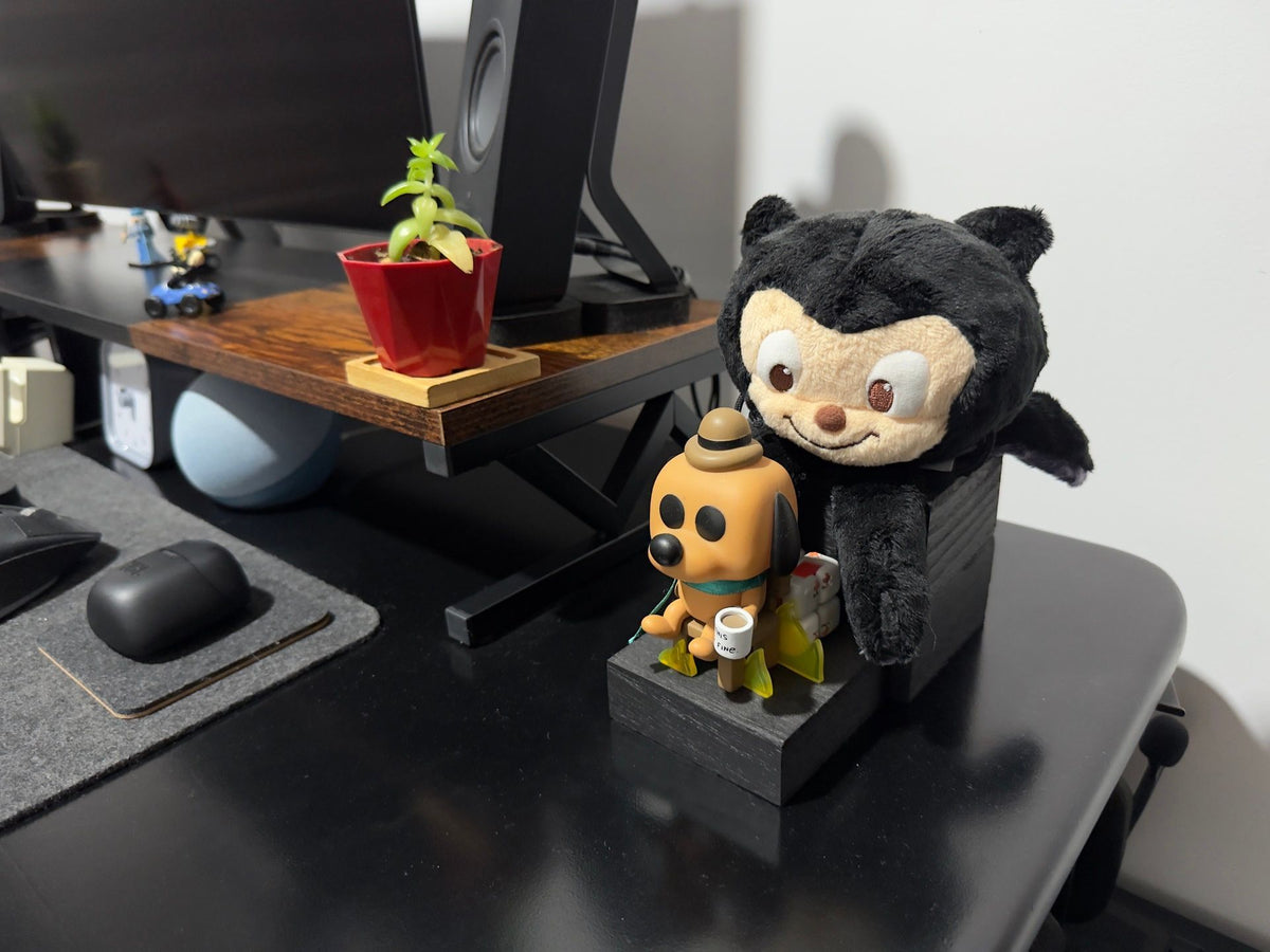 Jahir Fiquitiva's workspace (photo: Workspaces #494)