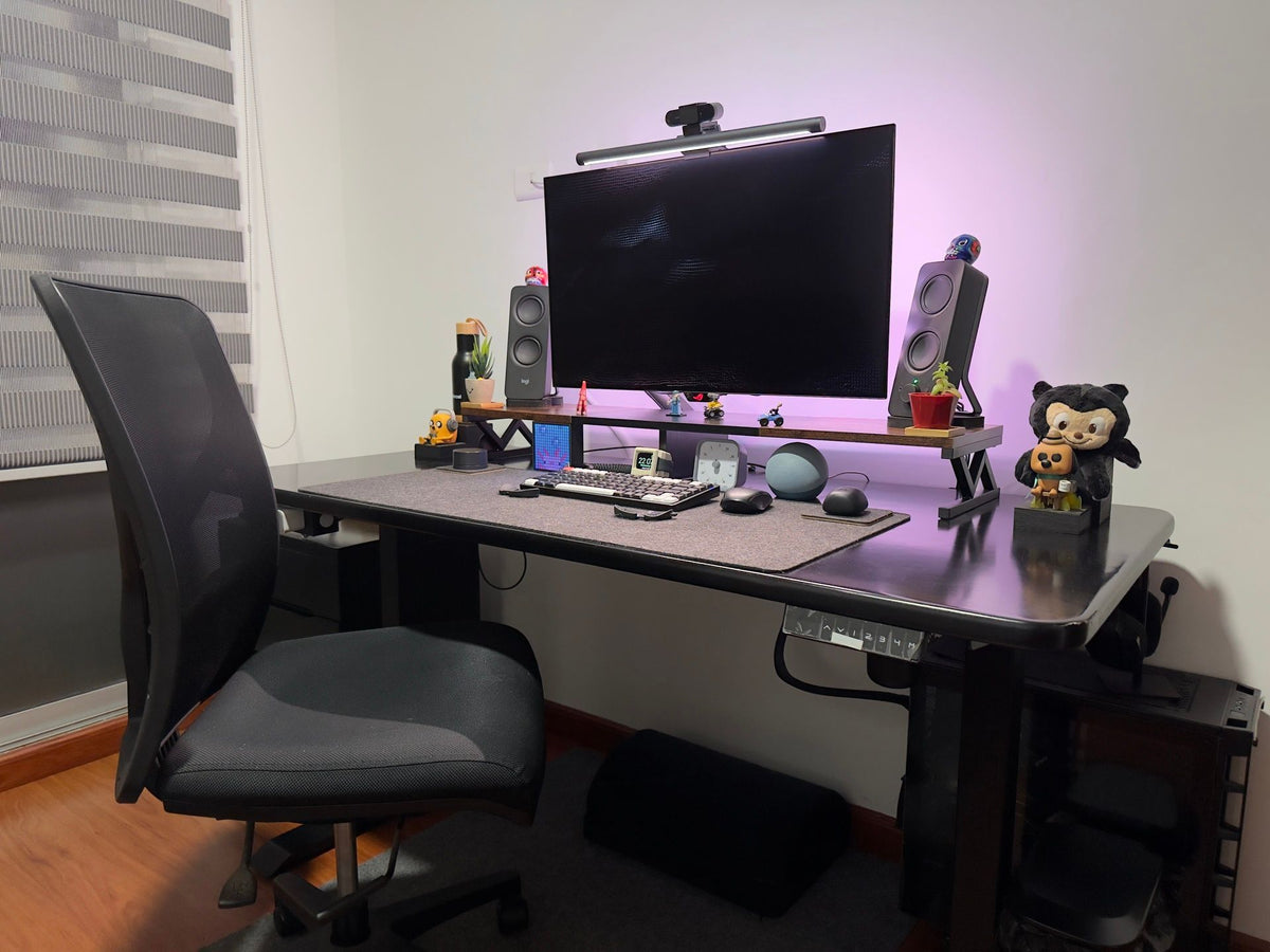 Jahir Fiquitiva's workspace (photo: Workspaces #494)